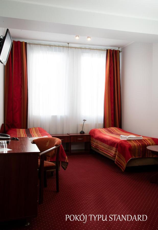 Hotel Baron Ciechanów Exterior foto